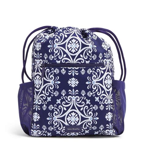 vera bradley outlet backpack.